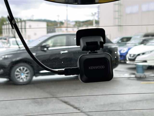 ホンダ Ｎ ＢＯＸ G L ホンダセンシング 秋田県 2017(平29)年 1.3万km プレミアムイエローパールⅡ 純正メモリナビ/純正BT、CD、DVD、TV/両側パワースライドドア/前後ドライブレコーダー/バックカメラ/コーナーセンサー/社外14インチAW/４WD