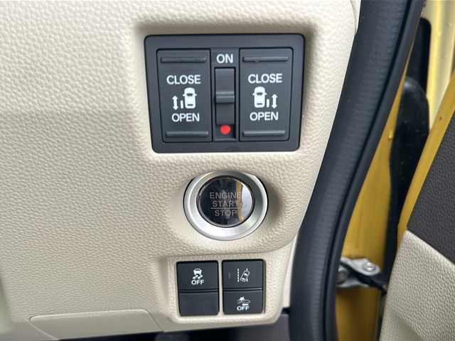 ホンダ Ｎ ＢＯＸ G L ホンダセンシング 秋田県 2017(平29)年 1.3万km プレミアムイエローパールⅡ 純正メモリナビ/純正BT、CD、DVD、TV/両側パワースライドドア/前後ドライブレコーダー/バックカメラ/コーナーセンサー/社外14インチAW/４WD