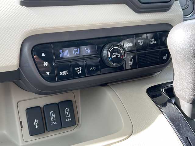 ホンダ Ｎ ＢＯＸ G L ホンダセンシング 秋田県 2017(平29)年 1.3万km プレミアムイエローパールⅡ 純正メモリナビ/純正BT、CD、DVD、TV/両側パワースライドドア/前後ドライブレコーダー/バックカメラ/コーナーセンサー/社外14インチAW/４WD