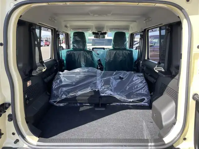 スズキ ジムニー ノマド FC 佐賀県 2025(令7)年 0.1千km ベージュ 登録時走行距離42Km/パートタイム4WD/パイオニア9インチメモリーナビゲーション/・フルセグTV/CD/DVD/SD/Bluetooth/バックカメラ/ミラーヒーター/DN席シートヒーター/ISOFIX対応/革巻きステアリング/ステアリングリモコン/純正15インチアルミホイール/純正LEDヘッドライト/・オートマチックハイビーム/純正フォグランプ/リヤフォグランプ/純正フロアマット/純正ドアバイザ―/色コード「E5J」/アダプティブクルーズコントロール/デュアルカメラブレーキサポート/車線逸脱警報機能/パーキングセンサー