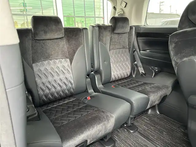 トヨタ ヴェルファイア Z Gエディション 愛媛県 2015(平27)年 8.6万km ブラック 登録時走行距離：85346Km/メーカーOP純正SDメモリーナビ/AM/FM/DVD/フルセグTV/BT/横滑り防止装置/盗難防止装置/純正ビルトインETC/エンジンスタートボタン/クルコン/ＡＢS/LEDヘッドライト/オートライト/両側パワスラ/スマートキー/ハンドルヒーター/純正フロアマット/社外アルミホイール