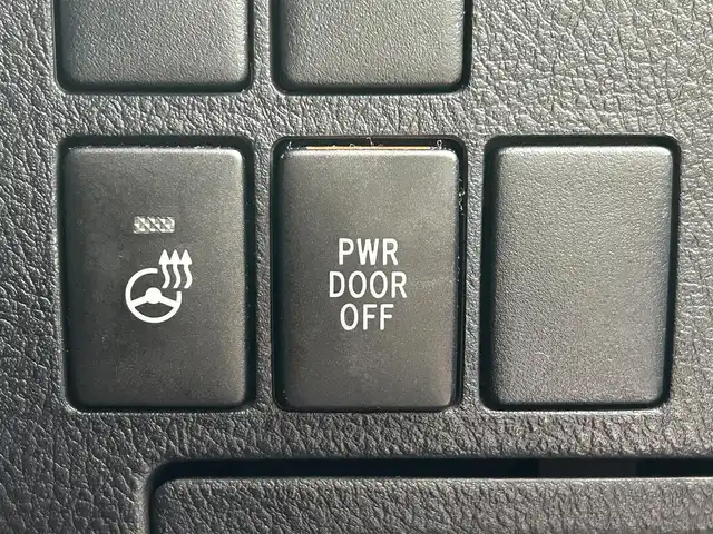 トヨタ ヴェルファイア Z Gエディション 愛媛県 2015(平27)年 8.6万km ブラック 登録時走行距離：85346Km/メーカーOP純正SDメモリーナビ/AM/FM/DVD/フルセグTV/BT/横滑り防止装置/盗難防止装置/純正ビルトインETC/エンジンスタートボタン/クルコン/ＡＢS/LEDヘッドライト/オートライト/両側パワスラ/スマートキー/ハンドルヒーター/純正フロアマット/社外アルミホイール