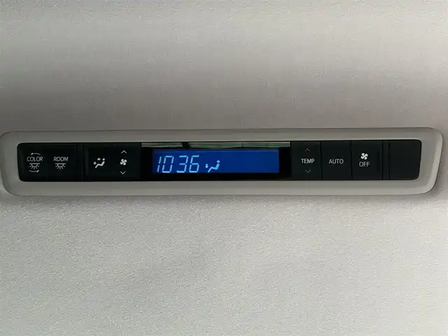 トヨタ ヴェルファイア Z Gエディション 愛媛県 2015(平27)年 8.6万km ブラック 登録時走行距離：85346Km/メーカーOP純正SDメモリーナビ/AM/FM/DVD/フルセグTV/BT/横滑り防止装置/盗難防止装置/純正ビルトインETC/エンジンスタートボタン/クルコン/ＡＢS/LEDヘッドライト/オートライト/両側パワスラ/スマートキー/ハンドルヒーター/純正フロアマット/社外アルミホイール