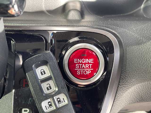 ホンダ Ｎ ＢＯＸ カスタム SSパッケージ 愛知県 2016(平28)年 6.5万km プレミアムベルベットパープル・パール 8型ナビ/両側パワースライドドア/シートヒーター/バックカメラ/アルミホイール/ETC/ステアリングスイッチ/スマートキー/プッシュスタート