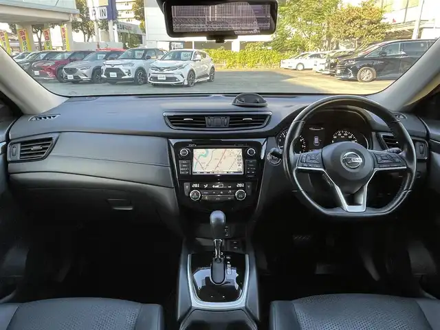 日産 エクストレイル 20X 熊本県 2017(平29)年 9.8万km ブリリアントホワイトパール プロパイロット/ワンオーナー/プッシュスタート/純正ナビ/（CD・DVD・フルセグTV）/アラウンドビューモニター/ビルトインETC/ドライブレコーダー/純正18インチAW/ルーフレール/パワーバックドア/LEDヘッドライト/オートライト/フォグライト/前後コーナーセンサー/横滑り防止装置/ウィンカーミラー/純正フロアマット/純正ドアバイザー/新車保証書/取扱説明書/スマートスペアキー×1本