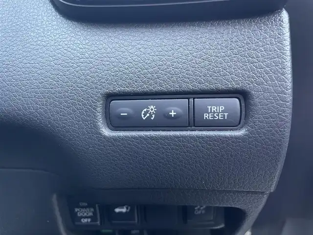 日産 エクストレイル 20X 熊本県 2017(平29)年 9.8万km ブリリアントホワイトパール プロパイロット/ワンオーナー/プッシュスタート/純正ナビ/（CD・DVD・フルセグTV）/アラウンドビューモニター/ビルトインETC/ドライブレコーダー/純正18インチAW/ルーフレール/パワーバックドア/LEDヘッドライト/オートライト/フォグライト/前後コーナーセンサー/横滑り防止装置/ウィンカーミラー/純正フロアマット/純正ドアバイザー/新車保証書/取扱説明書/スマートスペアキー×1本