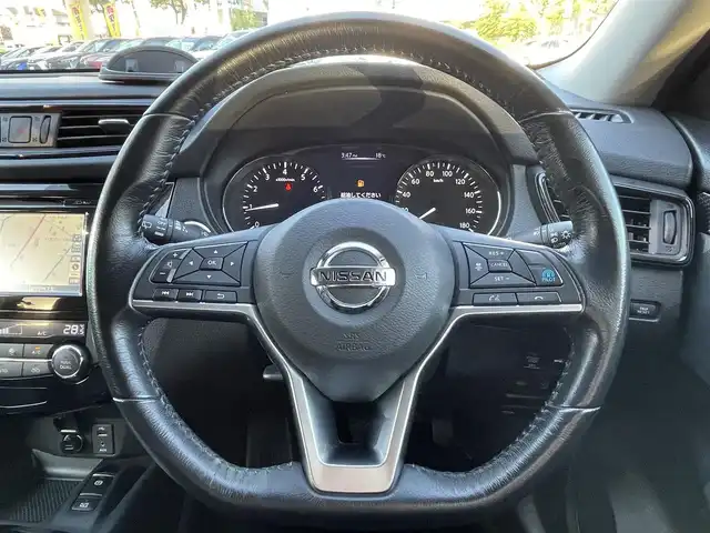 日産 エクストレイル 20X 熊本県 2017(平29)年 9.8万km ブリリアントホワイトパール プロパイロット/ワンオーナー/プッシュスタート/純正ナビ/（CD・DVD・フルセグTV）/アラウンドビューモニター/ビルトインETC/ドライブレコーダー/純正18インチAW/ルーフレール/パワーバックドア/LEDヘッドライト/オートライト/フォグライト/前後コーナーセンサー/横滑り防止装置/ウィンカーミラー/純正フロアマット/純正ドアバイザー/新車保証書/取扱説明書/スマートスペアキー×1本