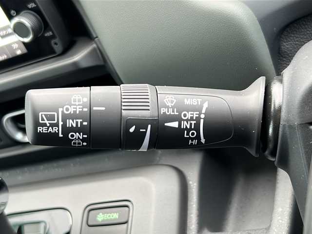 ホンダ フリード ハイブリット e:HEV クロスター 山口県 2025(令7)年 0.1千km プラチナホワイトパール 登録済未使用車/純正9インチナビ/・フルセグテレビ/・Bluetooth機能/・Apple CarPlay/・Android Auto/・AM/FMラジオ/・USB入力端子/・交通情報/保証書/取扱説明書/両側パワースライドドア/バックカメラ/プッシュスタート/スマートキー/スペアあり/純正LEDヘッドライト/フォグライト/純正１５インチアルミホイール/Honda SENSING/・衝突軽減ブレーキ/・誤発進抑制機能/・後方誤発進抑制機能/・近距離衝突軽減ブレーキ/・歩行者事故低減ステアリング/・路外逸脱抑制機能/・渋滞追従機能付アダプティブクルーズコントロール/・車線維持支援システム/・トラフィックジャムアシスト/・先行車発進お知らせ機能/・標識認識機能/・オートハイビーム/・パーキングセンサーシステム/ブラインドスポットインフォメーション/盗難防止システム