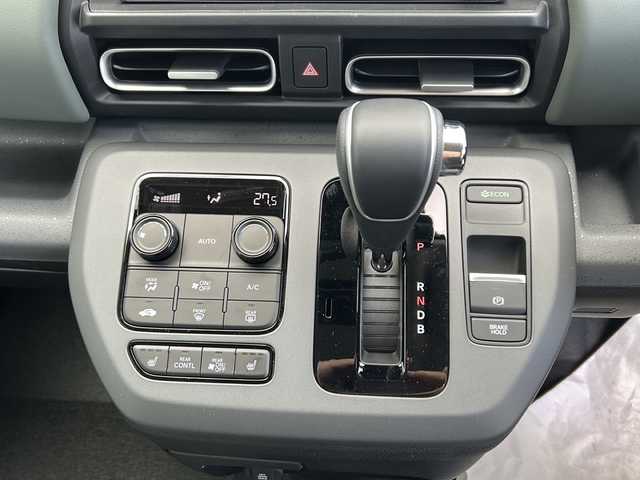 ホンダ フリード ハイブリット e:HEV クロスター 山口県 2025(令7)年 0.1千km プラチナホワイトパール 登録済未使用車/純正9インチナビ/・フルセグテレビ/・Bluetooth機能/・Apple CarPlay/・Android Auto/・AM/FMラジオ/・USB入力端子/・交通情報/保証書/取扱説明書/両側パワースライドドア/バックカメラ/プッシュスタート/スマートキー/スペアあり/純正LEDヘッドライト/フォグライト/純正１５インチアルミホイール/Honda SENSING/・衝突軽減ブレーキ/・誤発進抑制機能/・後方誤発進抑制機能/・近距離衝突軽減ブレーキ/・歩行者事故低減ステアリング/・路外逸脱抑制機能/・渋滞追従機能付アダプティブクルーズコントロール/・車線維持支援システム/・トラフィックジャムアシスト/・先行車発進お知らせ機能/・標識認識機能/・オートハイビーム/・パーキングセンサーシステム/ブラインドスポットインフォメーション/盗難防止システム