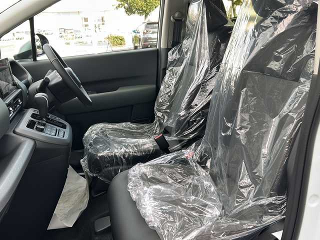 ホンダ フリード ハイブリット e:HEV クロスター 山口県 2025(令7)年 0.1千km プラチナホワイトパール 登録済未使用車/純正9インチナビ/・フルセグテレビ/・Bluetooth機能/・Apple CarPlay/・Android Auto/・AM/FMラジオ/・USB入力端子/・交通情報/保証書/取扱説明書/両側パワースライドドア/バックカメラ/プッシュスタート/スマートキー/スペアあり/純正LEDヘッドライト/フォグライト/純正１５インチアルミホイール/Honda SENSING/・衝突軽減ブレーキ/・誤発進抑制機能/・後方誤発進抑制機能/・近距離衝突軽減ブレーキ/・歩行者事故低減ステアリング/・路外逸脱抑制機能/・渋滞追従機能付アダプティブクルーズコントロール/・車線維持支援システム/・トラフィックジャムアシスト/・先行車発進お知らせ機能/・標識認識機能/・オートハイビーム/・パーキングセンサーシステム/ブラインドスポットインフォメーション/盗難防止システム