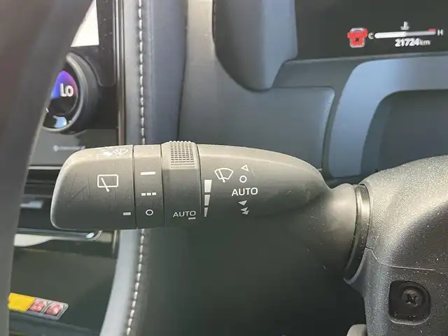 トヨタ アルファードハイブリット Z 千葉県 2025(令7)年 2.2万km プラチナホワイトパールマイカ 純正ナビ/フルセグTV/全方位カメラ/両側パワースライドドア/ビルトインETC/ガラスルーフ/クルーズコントロール/フリップダウンモニター/デジタルインナーミラー/衝突被害軽減ブレーキ/レーンキープアシスト/モデリスタエアロ/ステアリングスイッチ/パワーバックドア/前席シートヒーター/前席エアシート/コーナーセンサー