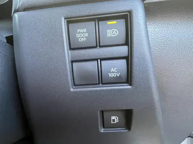 トヨタ アルファードハイブリット Z 千葉県 2025(令7)年 2.2万km プラチナホワイトパールマイカ 純正ナビ/フルセグTV/全方位カメラ/両側パワースライドドア/ビルトインETC/ガラスルーフ/クルーズコントロール/フリップダウンモニター/デジタルインナーミラー/衝突被害軽減ブレーキ/レーンキープアシスト/モデリスタエアロ/ステアリングスイッチ/パワーバックドア/前席シートヒーター/前席エアシート/コーナーセンサー