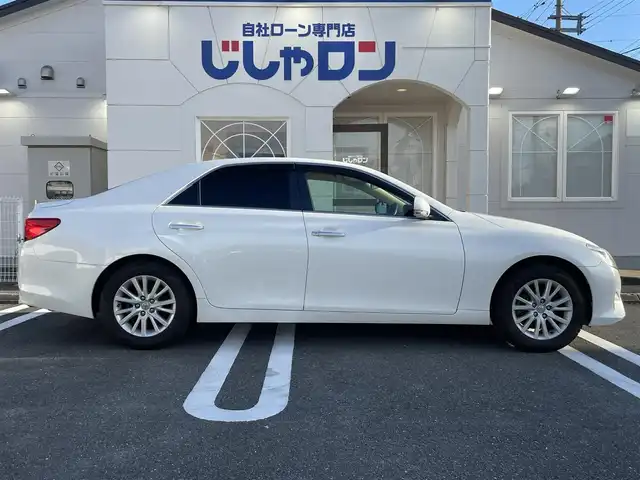 トヨタ マークＸ 250G Four 大阪府 2012(平24)年 10万km ホワイトパールクリスタルシャイン (株)IDOMが運営する【じしゃロン堺店】の自社ローン専用車両になります。/こちらは現金またはオートローンご利用時の価格です。自社ローンご希望の方は別途その旨お申付け下さい