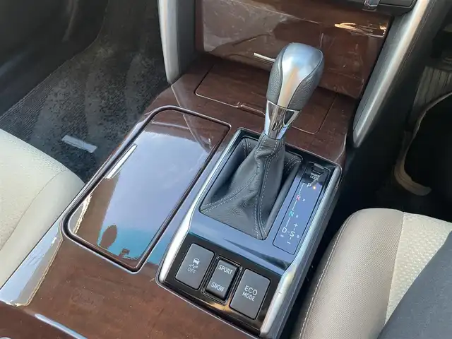 トヨタ マークＸ 250G Four 大阪府 2012(平24)年 10万km ホワイトパールクリスタルシャイン (株)IDOMが運営する【じしゃロン堺店】の自社ローン専用車両になります。/こちらは現金またはオートローンご利用時の価格です。自社ローンご希望の方は別途その旨お申付け下さい