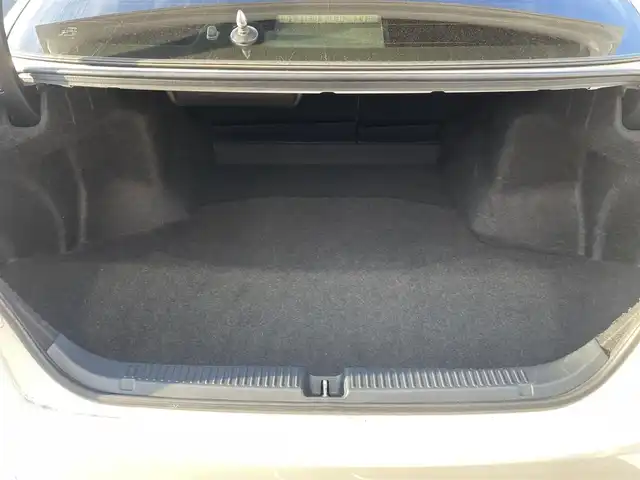 トヨタ マークＸ 250G Four 大阪府 2012(平24)年 10万km ホワイトパールクリスタルシャイン (株)IDOMが運営する【じしゃロン堺店】の自社ローン専用車両になります。/こちらは現金またはオートローンご利用時の価格です。自社ローンご希望の方は別途その旨お申付け下さい