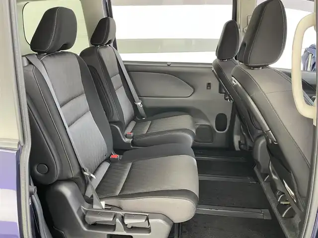 日産 セレナ e－パワー ハイウェイスター V 愛知県 2020(令2)年 5.7万km アズライトブルー 純正１０型ナビ　純正後席モニター　セーフティパックＢ　全方位カメラ　プロパイロット　パーキングアシスト　純正ドラレコナビ連動　ＢＳＭ　電動パーキング　エマブレ　衝突軽減　追従クルコン　ＬＥＤオートライト　ハンズフリー両側パワスラ　コーナーセンサー　フォグランプ　ETC　禁煙車