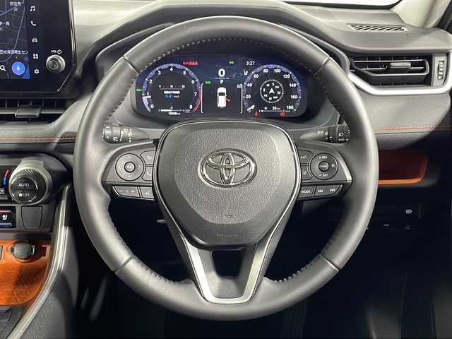 トヨタ ＲＡＶ４ アドベンチャー 広島県 2023(令5)年 1.5万km アーバンカーキ パノラマムーンルーフ/純正10.5型ディスプレイオーディオ/バックカメラ/パワーシート/ポジションメモリー/シートヒーター/ベンチレーション/ステアリングヒーター/ダウンヒルアシストコントロール/ブラインドスポットモニター/クリアランスソナー/パーキングサポートブレーキ/セーフティセンス/・プリクラッシュセーフティ/・レーントレーシングアシスト/・オートマチックハイビーム/・レーダークルーズコントロール/LEDヘッドランプ/純正19インチAW/ETC2.0/USB入力端子
