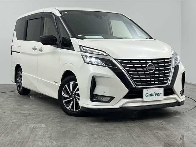 日産 セレナ ハイウェイスター V 三重県 2021(令3)年 5.6万km ブリリアントホワイトパール 純正10インチナビ/CD/DVD/BT/MSV/フルセグTV/アラウンドビューモニター　/両側パワースライドドア　/インテリジェントルームミラー　/前後ドライブレコーダー　/純正１１インチフリップダウンモニター　/ＢＳＭ　/ＥＴＣ　/プロパイロット/ステアリングリモコン/クリアランスソナー/社外マフラー