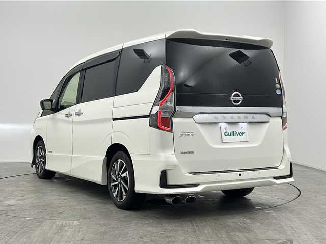 日産 セレナ ハイウェイスター V 三重県 2021(令3)年 5.6万km ブリリアントホワイトパール 純正10インチナビ/CD/DVD/BT/MSV/フルセグTV/アラウンドビューモニター　/両側パワースライドドア　/インテリジェントルームミラー　/前後ドライブレコーダー　/純正１１インチフリップダウンモニター　/ＢＳＭ　/ＥＴＣ　/プロパイロット/ステアリングリモコン/クリアランスソナー/社外マフラー