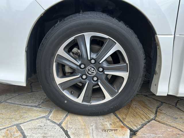 トヨタ ノア Si ダブルバイビー 静岡県 2018(平30)年 8万km ホワイトパールクリスタルシャイン 主要装備/・純正10インチナビ/・AM/・AF/主要装備/・バックカメラ/・ハーフレザー/・LEDヘッドライト/・ETC/・両側パワースライドドア/・オートハイビーム/・後部座席モニター/・スマートキー