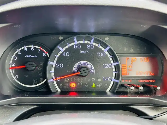 ダイハツ ムーヴ L SAⅡ 熊本県 2016(平28)年 6.9万km ホワイト 社外オーディオ/・AM/FM/CD/USB/iPod/AUX/社外ポータブルナビ/・ワンセグTV/スマートアシストII/・レーザーレーダー/・衝突警報機能/・衝突回避支援ブレーキ/・車線逸脱警報機能/・誤発進抑制機能（前後）/・先行車発進お知らせ機能/ドライブレコーダー（前後）/電動格納ミラー/ドアバイザー/ヘッドライトレベライザー/ウィンドウロック