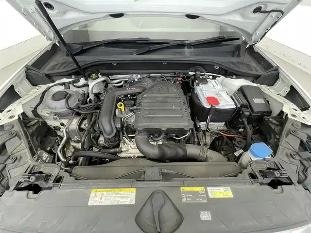 アウディ Ｑ２ 30TFSIスポーツ 滋賀県 2019(令1)年 11.9万km アイビスホワイト 純正ナビ/・フルセグTV・Bluetooth・AUX/バックカメラ/前後ドライブレコーダー/ETC/クルーズコントロール/電子パーキング/ブレーキホールド/電動リアゲート/ステアリングリモコン/オールウェザーライト機能/オートライト/LEDヘッドライト/オートエアコン/シートヒーター