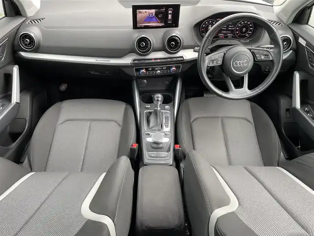 アウディ Ｑ２ 30TFSIスポーツ 滋賀県 2019(令1)年 11.9万km アイビスホワイト 純正ナビ/・フルセグTV・Bluetooth・AUX/バックカメラ/前後ドライブレコーダー/ETC/クルーズコントロール/電子パーキング/ブレーキホールド/電動リアゲート/ステアリングリモコン/オールウェザーライト機能/オートライト/LEDヘッドライト/オートエアコン/シートヒーター