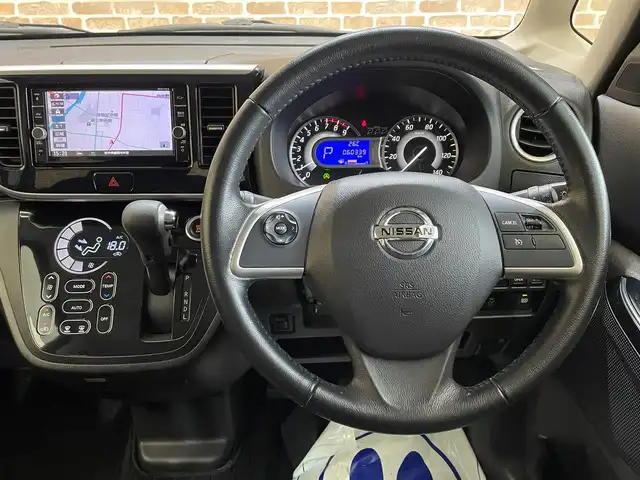 日産 デイズ ルークス ハイウェイスター Gターボ 岩手県 2018(平30)年 6.1万km スパークリングレッド/ブラック ４WD/ターボ/両側パワースライドドア/アラウンドビューモニター/寒冷地仕様/エマージェンシーブレーキ/ハイビームアシスト/踏み間違い衝突防止アシスト/横滑り防止装置/アイドリングストップ/クルーズコントロール/ロールサンシェード/ナノイー機能付きリヤシーリングファン/シートヒーター/純正ナビ/（CD/DVD/フルセグ/AUX/SD/Bluetooth）/LEDヘッドライト/フォグランプ/純正15インチアルミホイール