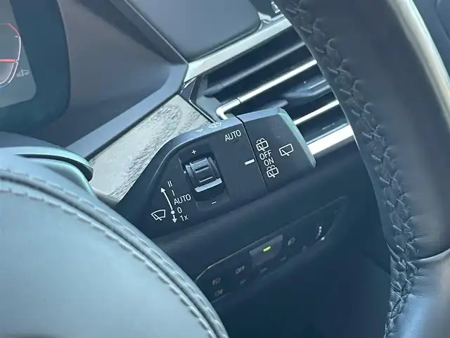ＢＭＷ Ｘ７ xDrive35d Mスポーツ 山梨県 2019(令1)年 6万km サファイアブラックP スカイラウンジ/ライブコックピット/Mエアロダイナミクスパッケージ/Mスポーツブレーキ/フルセグ/Bluetooth/AppleCarPlay/ワイヤレスチャージ/HUD/harman/kardon/茶革/全席シートH/前席ベンチレーション/ステアリングH/パワーシート/エアサス/アルカンターラルーフ/電動テールゲート/3列シート/BMWレーザー・ライト/ETC/純正22インチAW