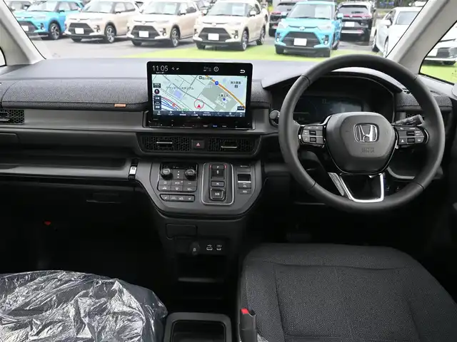 ホンダ ステップワゴン eHEV エアー EX 千葉県 2025(令7)年 0.1千km プラチナホワイトパール e:HEV エアー　EX　4CB4AP3　11.4インチナビHonda CONNECTナビ LXM-247VFLi(317900円)/ホンダセンシング/・衝突軽減ブレーキ（CMBS）/・車線維持支援システム（LKAS）/・アダプティブクルーズコントロール（ACC）/・後方誤発進抑制機能/・誤発進抑制機能/パワーバックドア/両側パワースライドドア/前席シートヒーター/後席オットマン/ホンダコネクトナビ/地デジTV/【DVD/CD再生機能　Bluetooth接続】/バックカメラ/革巻きステアリング/ステアリングスイッチ/パドルシフト/LEDヘッドライト/フォグライト/ウインカーミラー/コーナーセンサー/純正16インチアルミホイル/サイド/カーテンエアバッグ/Honda スマートキー