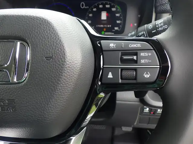 ホンダ ステップワゴン eHEV エアー EX 千葉県 2025(令7)年 0.1千km プラチナホワイトパール e:HEV エアー　EX　4CB4AP3　11.4インチナビHonda CONNECTナビ LXM-247VFLi(317900円)/ホンダセンシング/・衝突軽減ブレーキ（CMBS）/・車線維持支援システム（LKAS）/・アダプティブクルーズコントロール（ACC）/・後方誤発進抑制機能/・誤発進抑制機能/パワーバックドア/両側パワースライドドア/前席シートヒーター/後席オットマン/ホンダコネクトナビ/地デジTV/【DVD/CD再生機能　Bluetooth接続】/バックカメラ/革巻きステアリング/ステアリングスイッチ/パドルシフト/LEDヘッドライト/フォグライト/ウインカーミラー/コーナーセンサー/純正16インチアルミホイル/サイド/カーテンエアバッグ/Honda スマートキー