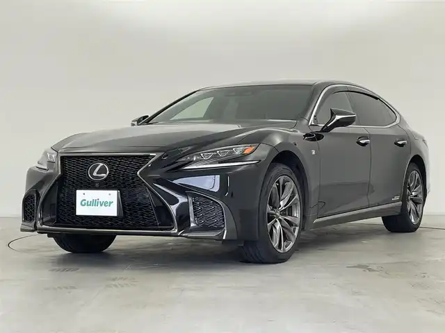 レクサス ＬＳ 500h Fスポーツ 群馬県 2017(平29)年 5.1万km ブラック ムーンルーフ（チルト＆アウタースライド式）/＝＝＝＝=/純正メーカーナビ/・AM/FM/CD/DVD/SD/MSV/USB/Bluetooth/Miracast/フルセグTV/パノラミックビューモニター/“F SPORT”専用本革 / ウルトラスエードスポーツシート（運転席・助手席シートヒーター＆ベンチレーション機能・後左右席シートヒーター付）/パワーシート /ポジションメモリー/Lexus Safety System ＋A/・プリクラッシュセーフティシステム/（歩行者注意喚起・アクティブ操舵回避支援）/・フロントクロストラフィックアラート/・Lexus CoDrive/（レーダークルーズコントロール（全車速追従機能付）/・レーントレーシングアシスト・レーンチェンジアシスト）/・ドライバー異常時停車支援システム/・上下2段式アダプティブハイビームシステム/・ロードサインアシスト/・先行車発進告知機能/ITS Connnect/ブラインドスポットモニター/三眼LEDヘッドライト/オートライト /オートマチックハイビーム/大型カラーヘッドアップディスプレイ/デジタルインナーミラー/ハンズフリーパワートランクリッド（挟み込み防止機能付）