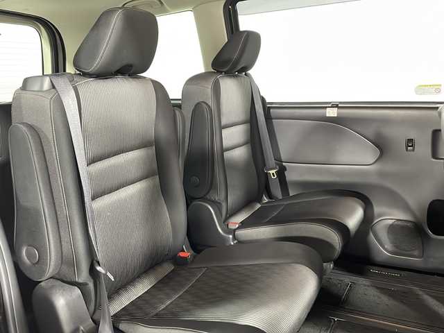 日産 セレナ e－パワー ハイウェイスター V 広島県 2020(令2)年 4.8万km ダイヤモンドブラック 禁煙車/純正10型ナビ/後席フリップダウンモニター/アラウンドビューモニター/ブラインドスポットモニター/プロパイロット/両側パワースライドドア/パーキングアシスト/電動パーキングブレーキ/ドラレコ/ＥＴＣ/衝突軽減/レーンキープ/踏み間違い防止/LEDヘッドライト/純正16インチアルミホイール(195/60/R16)/エアバッグ(運転席/助手席/サイド/カーテン)