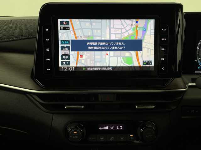 日産 オーラ G レザーエディション 新潟県 2022(令4)年 1.8万km ガーネットレッド/スーパーブラック 2トーン エマージェンシーブレーキ/純正ナビ/　CD/DVD/Bluetooth/フルセグ/アラウンドビューモニター/LEDオートライト/ブラインドスポットモニター/デジタルインナーミラー/クリアランスソナー/電格ミラー/ウィンカーミラー/純正ドラレコ/ステアリングリモコン/スマートキー/ビルトインETC