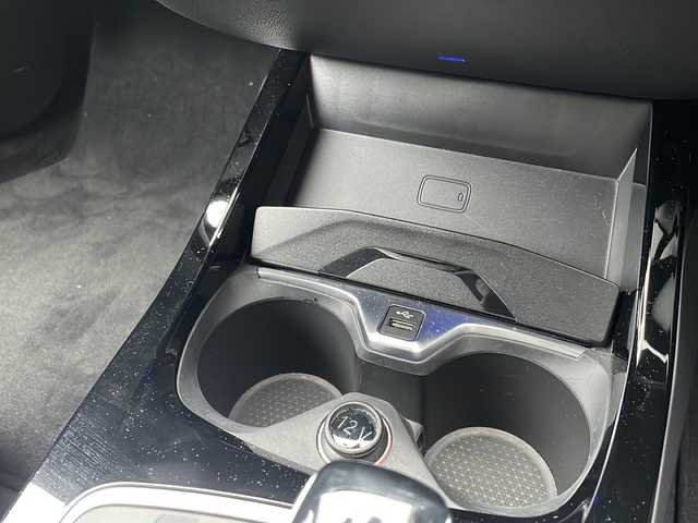 ＢＭＷ Ｍ１３５ｉ xDrive 神奈川県 2020(令2)年 2.9万km アルピンホワイトⅢ 純正ナビ【Spotify/USB/BT/ScreenMirroring】/置くだけ充電/レーダークルーズコントロール/パドルシフト/レーンキープアシスト/前後コーナーセンサー/純正前後ドライブレコーダー/電動パーキングブレーキ/パーキングアシスト/メモリー付きパワーシート/前席シートヒーター/電動リアゲート/横滑り防止装置/盗難防止装置/アイドリングストップ/ETC/純正18インチアルミホイール/純正フロアマット/オートライト/LEDヘッドライト/電動格納ミラー/ステアリングスイッチ/新車時保証書/取扱説明書/スペアキー×１