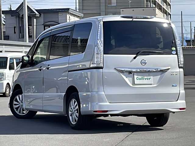 日産 セレナ ハイウェイスター Vエアロ+Safty 道北・旭川 2016(平28)年 8.4万km ブリリアントシルバー /４ＷＤ//禁煙車//両側パワースライドドア//フロントスポイラー//社外フリップダウンモニター//社外ＳＤナビ//ＣＤ・ＤＶＤ・ＳＤ・ＢＴ//バックカメラ//クルーズコントロール//エマージェンシーブレーキ//車線逸脱警報//社外ＬＥＤヘッドライト//オートライト//純正１５インチアルミ//アイドリングストップ//ＥＴＣ