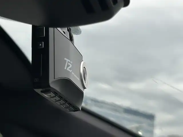 トヨタ アルファード Z 大阪府 2024(令6)年 1.6万km プラチナホワイトパールマイカ トヨタセーフティセンス/純正14インチHDディスプレイオーディオPlus/　（AppleCarplay/AndroidAuto/フルセグTV/Bluetooth/USB）/パノラミックビューモニター/レザーシート（合皮）/　（エグゼクティブパワーシート/シートヒーター/ベンチレーション)/純正14インチフリップダウンモニター/ステアリングヒーター/前後ドライブレコーダー/両側パワースライドドア/パワーバックドア/後席ロールサンシェード/三眼LEDヘッドライト/ビルトインETC2.0/ブラインドスポットミラー/ヘッドアップディスプレイ/ワイヤレス充電/純正18インチアルミホイール/純正フロアマット/TVキャンセラー有