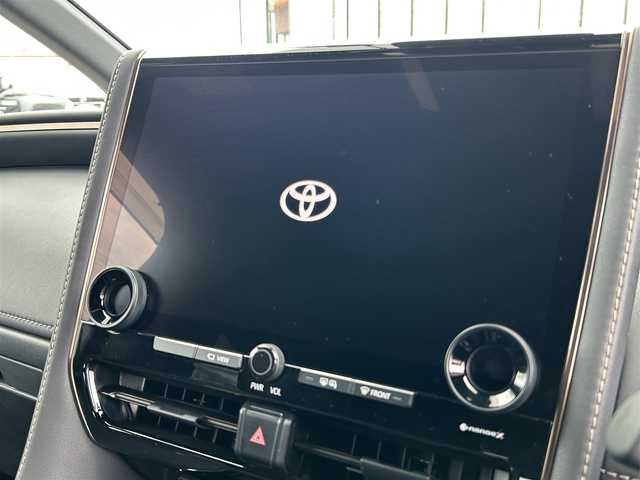 トヨタ アルファード Z 大阪府 2024(令6)年 1.6万km プラチナホワイトパールマイカ トヨタセーフティセンス/純正14インチHDディスプレイオーディオPlus/　（AppleCarplay/AndroidAuto/フルセグTV/Bluetooth/USB）/パノラミックビューモニター/レザーシート（合皮）/　（エグゼクティブパワーシート/シートヒーター/ベンチレーション)/純正14インチフリップダウンモニター/ステアリングヒーター/前後ドライブレコーダー/両側パワースライドドア/パワーバックドア/後席ロールサンシェード/三眼LEDヘッドライト/ビルトインETC2.0/ブラインドスポットミラー/ヘッドアップディスプレイ/ワイヤレス充電/純正18インチアルミホイール/純正フロアマット/TVキャンセラー有