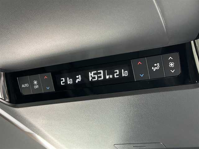 トヨタ アルファード Z 大阪府 2024(令6)年 1.6万km プラチナホワイトパールマイカ トヨタセーフティセンス/純正14インチHDディスプレイオーディオPlus/　（AppleCarplay/AndroidAuto/フルセグTV/Bluetooth/USB）/パノラミックビューモニター/レザーシート（合皮）/　（エグゼクティブパワーシート/シートヒーター/ベンチレーション)/純正14インチフリップダウンモニター/ステアリングヒーター/前後ドライブレコーダー/両側パワースライドドア/パワーバックドア/後席ロールサンシェード/三眼LEDヘッドライト/ビルトインETC2.0/ブラインドスポットミラー/ヘッドアップディスプレイ/ワイヤレス充電/純正18インチアルミホイール/純正フロアマット/TVキャンセラー有