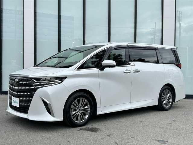 トヨタ アルファード Z 大阪府 2024(令6)年 1.6万km プラチナホワイトパールマイカ トヨタセーフティセンス/純正14インチHDディスプレイオーディオPlus/　（AppleCarplay/AndroidAuto/フルセグTV/Bluetooth/USB）/パノラミックビューモニター/レザーシート（合皮）/　（エグゼクティブパワーシート/シートヒーター/ベンチレーション)/純正14インチフリップダウンモニター/ステアリングヒーター/前後ドライブレコーダー/両側パワースライドドア/パワーバックドア/後席ロールサンシェード/三眼LEDヘッドライト/ビルトインETC2.0/ブラインドスポットミラー/ヘッドアップディスプレイ/ワイヤレス充電/純正18インチアルミホイール/純正フロアマット/TVキャンセラー有
