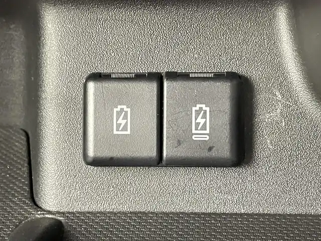 スズキ スペーシア カスタム HYBRID GS 千葉県 2024(令6)年 2.5万km ブルーイッシュブラックパール3 禁煙車/スズキセーフティ サポート/・デュアルセンサーブレーキサポートII/・誤発進抑制機能/・車線逸脱抑制機能/・後退時ブレーキサポート/・ハイビームアシスト/・全方位モニター/左側パワースライドドア/純正9インチナビ/Bluetooth/フルセグ/AM・FM/アラウンドビューモニター/レーダークルーズコントロール/LEDオートライト/シートヒーター/純正14インチアルミホイール/アイドリングストップ/USBポート/プッシュスタート/スマートキー/取扱説明書/保証書