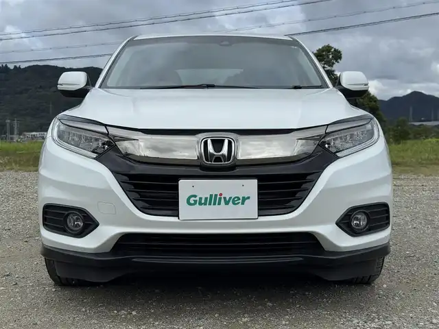 ホンダ ヴェゼル X ホンダセンシング 兵庫県 2019(令1)年 3.2万km パール 後期型/純正オーディオ/レーダークルコン/LEDヘッドライト/AUTOライト/フォグランプ/純正16インチAW/電動パーキング/ブレーキホールド/スマートキー×2有/プッシュスタート