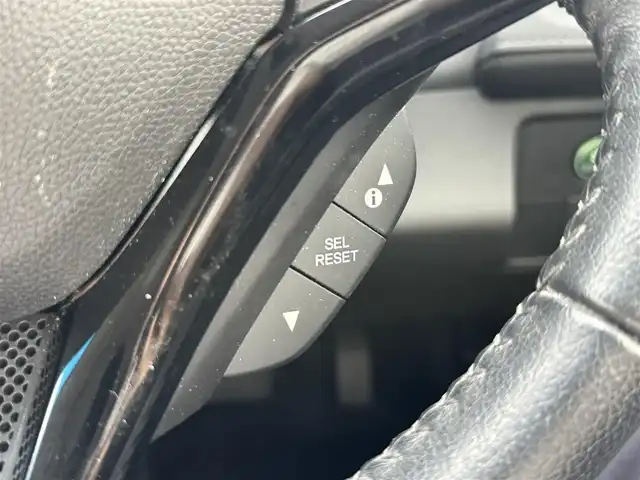ホンダ ヴェゼル X ホンダセンシング 兵庫県 2019(令1)年 3.2万km パール 後期型/純正オーディオ/レーダークルコン/LEDヘッドライト/AUTOライト/フォグランプ/純正16インチAW/電動パーキング/ブレーキホールド/スマートキー×2有/プッシュスタート