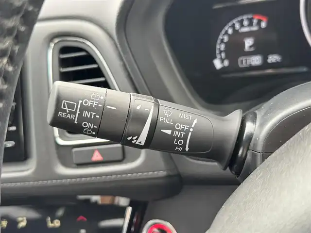 ホンダ ヴェゼル X ホンダセンシング 兵庫県 2019(令1)年 3.2万km パール 後期型/純正オーディオ/レーダークルコン/LEDヘッドライト/AUTOライト/フォグランプ/純正16インチAW/電動パーキング/ブレーキホールド/スマートキー×2有/プッシュスタート