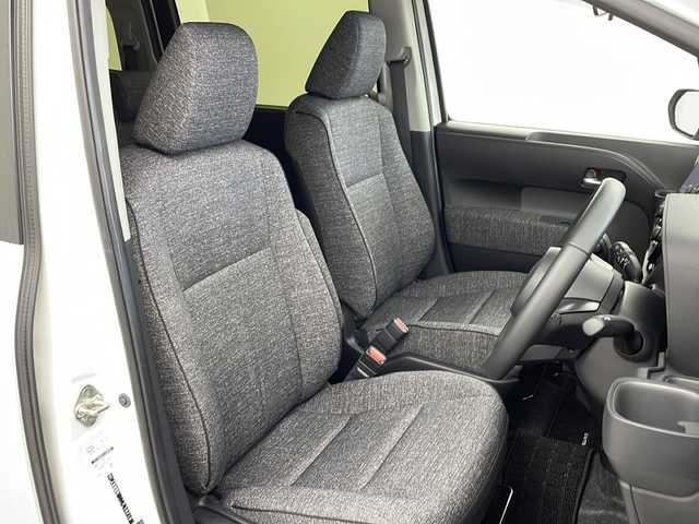 トヨタ シエンタ Z 兵庫県 2022(令4)年 1.3万km ホワイトパールクリスタルシャイン ・10.5インチディスプレイオーディオplus/Bluetooth/USB/Miracast/TV/・パノラミックビューモニター/・ビルトインETC/・両側パワースライドドア/・モデリスタエアロ/・Toyota　Safety　Sense/・プリクラッシュセーフティ/・レーントレーシングアシスト/・レーンディパーチャーアラート/・レーダークルーズコントロール/・アダプティブハイビームシステム/・ロードサインアシスト/・ドライバー異常対応システム/・プロアクティブドライビングアシスト/・発進遅れ告知機能/・ドライブレコーダー/・ブラインドスポットモニター/・パーキングサポートブレーキ/・クリアランスソナー/・革巻きステアリング/・前席シートヒーター/・純正フロアマット/・ＬＥＤヘッドライト/・スマートキー/・プッシュスタート