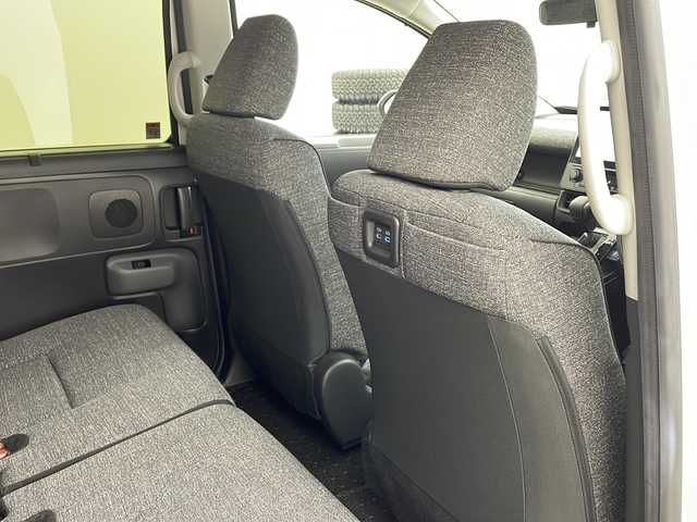 トヨタ シエンタ Z 兵庫県 2022(令4)年 1.3万km ホワイトパールクリスタルシャイン ・10.5インチディスプレイオーディオplus/Bluetooth/USB/Miracast/TV/・パノラミックビューモニター/・ビルトインETC/・両側パワースライドドア/・モデリスタエアロ/・Toyota　Safety　Sense/・プリクラッシュセーフティ/・レーントレーシングアシスト/・レーンディパーチャーアラート/・レーダークルーズコントロール/・アダプティブハイビームシステム/・ロードサインアシスト/・ドライバー異常対応システム/・プロアクティブドライビングアシスト/・発進遅れ告知機能/・ドライブレコーダー/・ブラインドスポットモニター/・パーキングサポートブレーキ/・クリアランスソナー/・革巻きステアリング/・前席シートヒーター/・純正フロアマット/・ＬＥＤヘッドライト/・スマートキー/・プッシュスタート