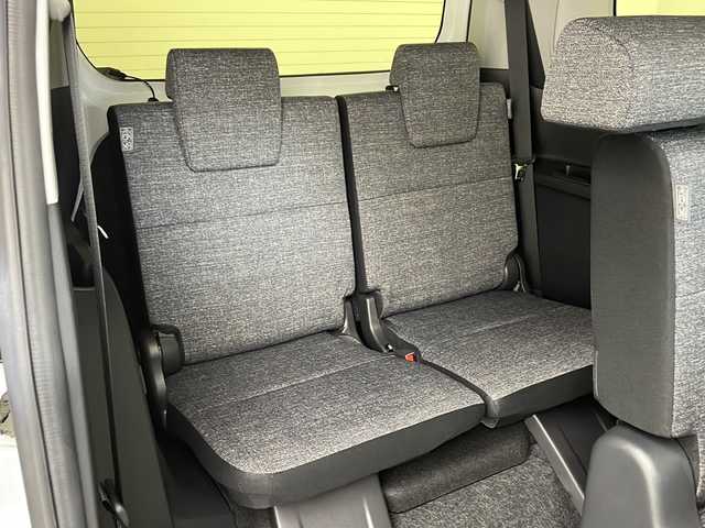 トヨタ シエンタ Z 兵庫県 2022(令4)年 1.3万km ホワイトパールクリスタルシャイン ・10.5インチディスプレイオーディオplus/Bluetooth/USB/Miracast/TV/・パノラミックビューモニター/・ビルトインETC/・両側パワースライドドア/・モデリスタエアロ/・Toyota　Safety　Sense/・プリクラッシュセーフティ/・レーントレーシングアシスト/・レーンディパーチャーアラート/・レーダークルーズコントロール/・アダプティブハイビームシステム/・ロードサインアシスト/・ドライバー異常対応システム/・プロアクティブドライビングアシスト/・発進遅れ告知機能/・ドライブレコーダー/・ブラインドスポットモニター/・パーキングサポートブレーキ/・クリアランスソナー/・革巻きステアリング/・前席シートヒーター/・純正フロアマット/・ＬＥＤヘッドライト/・スマートキー/・プッシュスタート