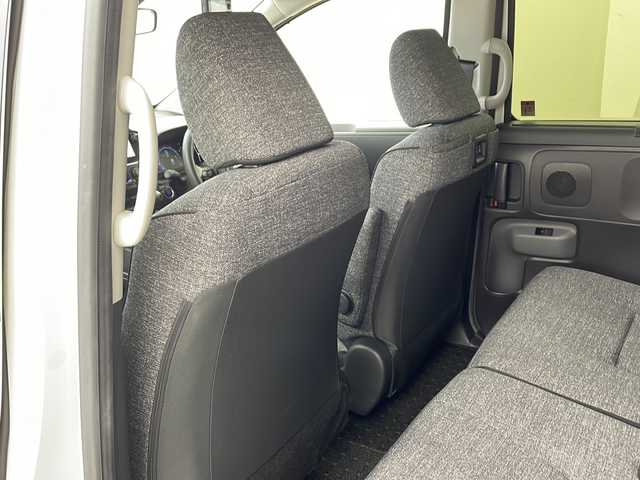 トヨタ シエンタ Z 兵庫県 2022(令4)年 1.3万km ホワイトパールクリスタルシャイン ・10.5インチディスプレイオーディオplus/Bluetooth/USB/Miracast/TV/・パノラミックビューモニター/・ビルトインETC/・両側パワースライドドア/・モデリスタエアロ/・Toyota　Safety　Sense/・プリクラッシュセーフティ/・レーントレーシングアシスト/・レーンディパーチャーアラート/・レーダークルーズコントロール/・アダプティブハイビームシステム/・ロードサインアシスト/・ドライバー異常対応システム/・プロアクティブドライビングアシスト/・発進遅れ告知機能/・ドライブレコーダー/・ブラインドスポットモニター/・パーキングサポートブレーキ/・クリアランスソナー/・革巻きステアリング/・前席シートヒーター/・純正フロアマット/・ＬＥＤヘッドライト/・スマートキー/・プッシュスタート