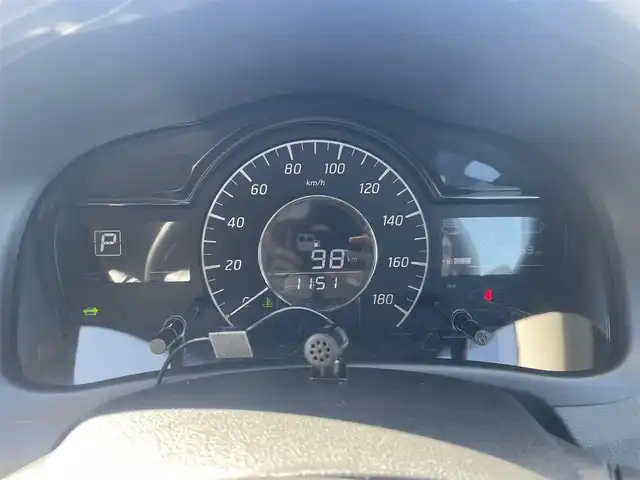 日産 ノート e－パワー X FOUR 山形県 2020(令2)年 8.9万km スーパーブラック ４WD/衝突被害軽減/社外メモリナビ/　　【CD　DVD　BT　ワンセグ　USB　AUX】/バックカメラ/オートライト/純正15インチアルミホイール/レーンキープアシスト/コーナーセンサー/フロアマット/ドライブレコーダー/スマートキー×２/ETC