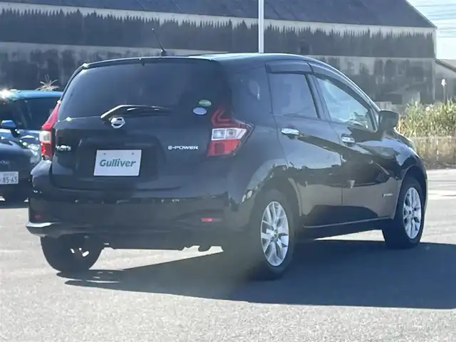日産 ノート e－パワー X FOUR 山形県 2020(令2)年 8.9万km スーパーブラック ４WD/衝突被害軽減/社外メモリナビ/　　【CD　DVD　BT　ワンセグ　USB　AUX】/バックカメラ/オートライト/純正15インチアルミホイール/レーンキープアシスト/コーナーセンサー/フロアマット/ドライブレコーダー/スマートキー×２/ETC